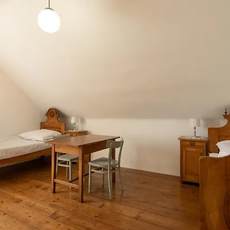 ヴィラ The Old Village At 2 Geese With Pool