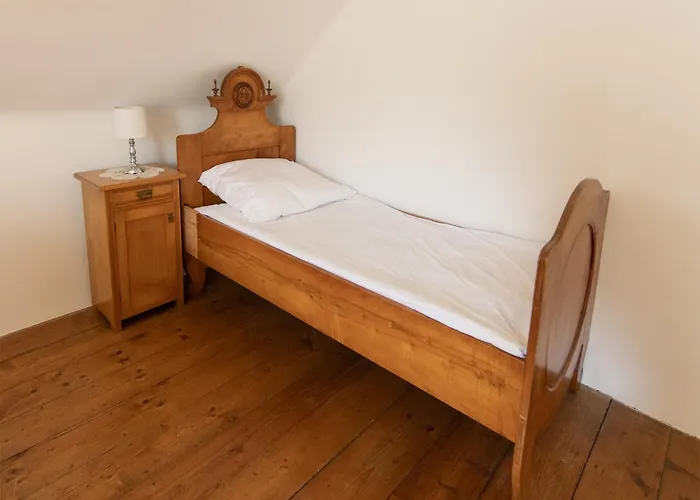 The Old Village At 2 Geese With Pool